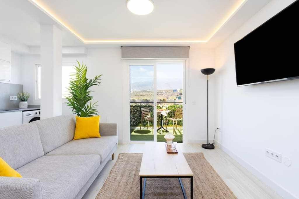 Sunnyland Apartment Arona Cho Exterior foto