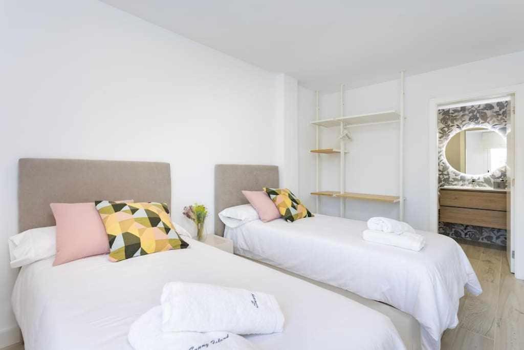 Sunnyland Apartment Arona Cho Exterior foto